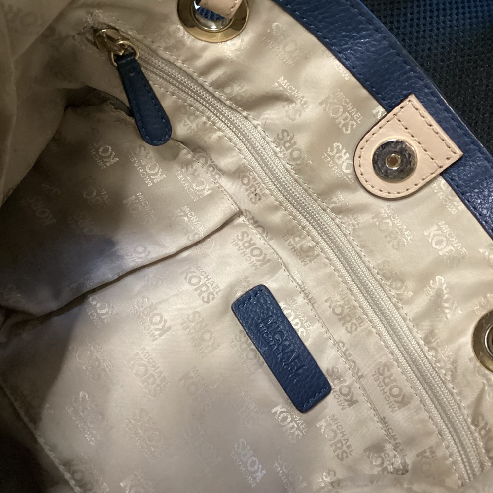 Michael Kors Navy Leather Tote with Tan Straps and Gold Charm - Picture 9 of 11